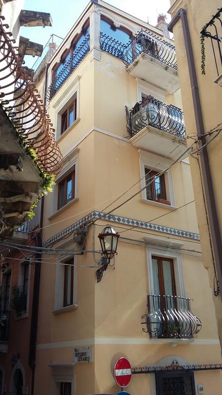 Taormina Rainbow House Apartment Екстериор снимка